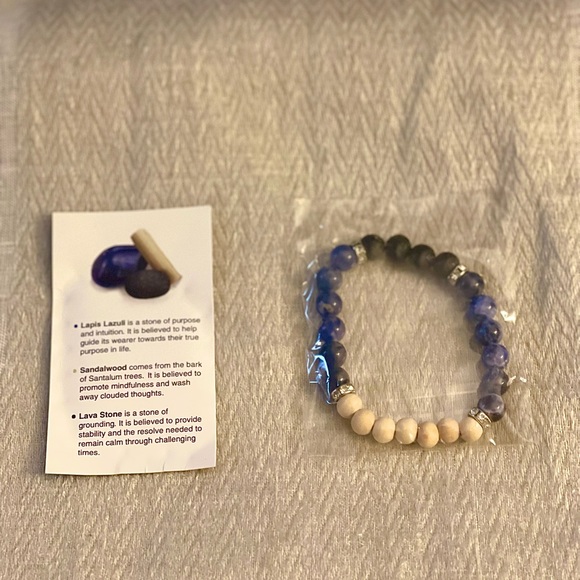 Sandalwood, Lava Stone, Lapis Lazuli Energy Bracelet - Picture 3 of 4